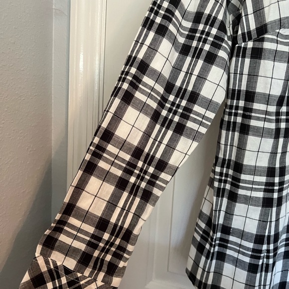 Allen B by Allen Schwartz Ladies Button Up - Picture 3 of 9